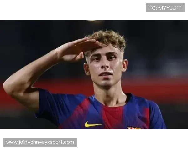 巴萨年轻组合传递迅速精准，费明令人眼前一亮