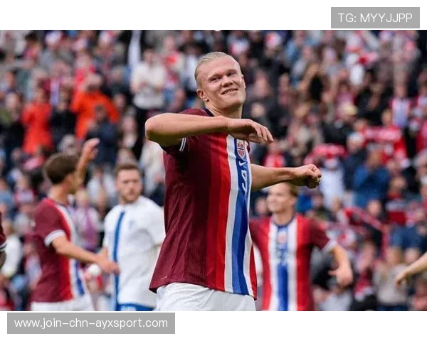 挪威双星合璧，哈兰德点球与中场远射联手晋级