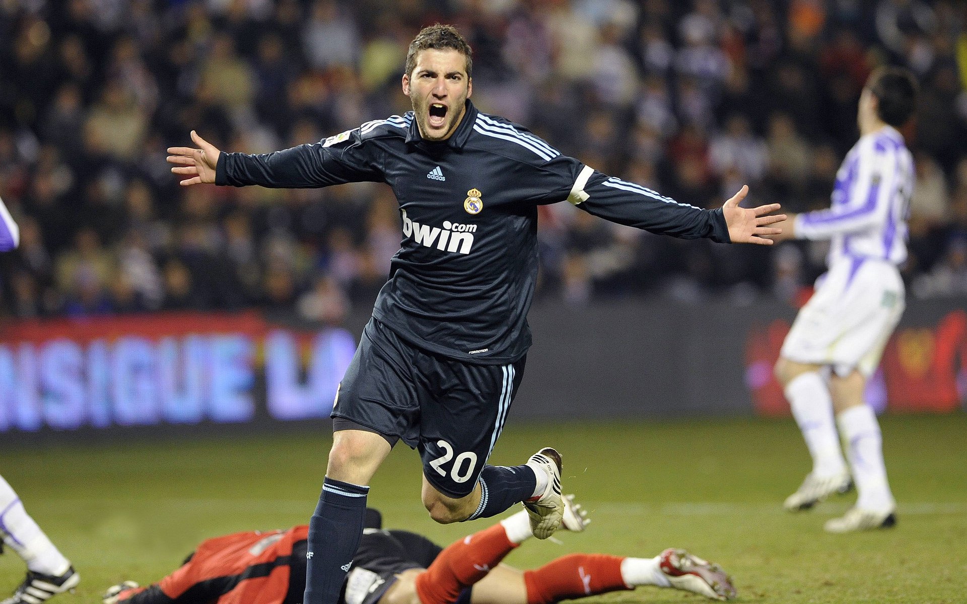 _智能穿戴引领运动新革命：科技改变运动方式_，智能穿戴解决方案