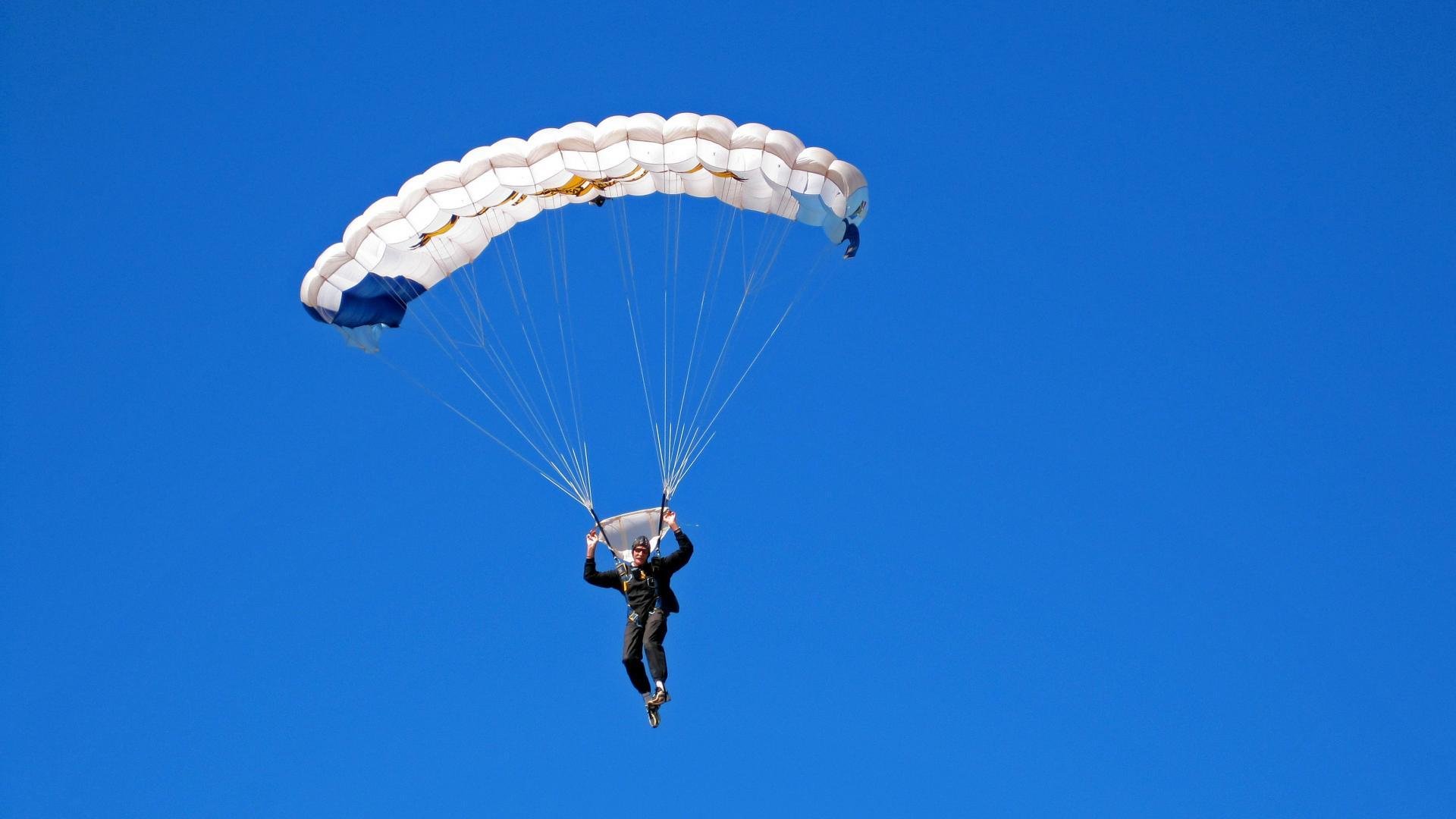 【专业点评】比赛中罚分判决大败局背后的战术失误，比赛中罚球得几分